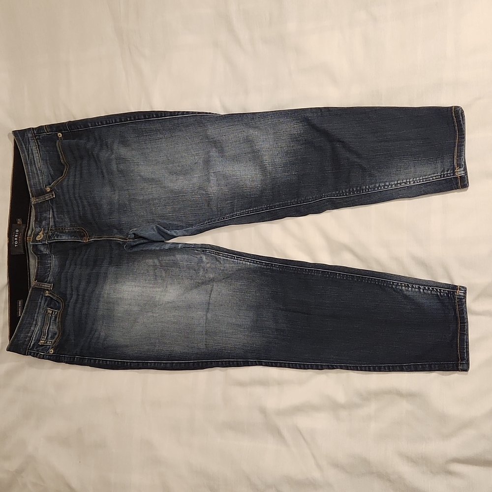 Torrid jeans Bombshell Skinny women's 22R blue stretchy premium